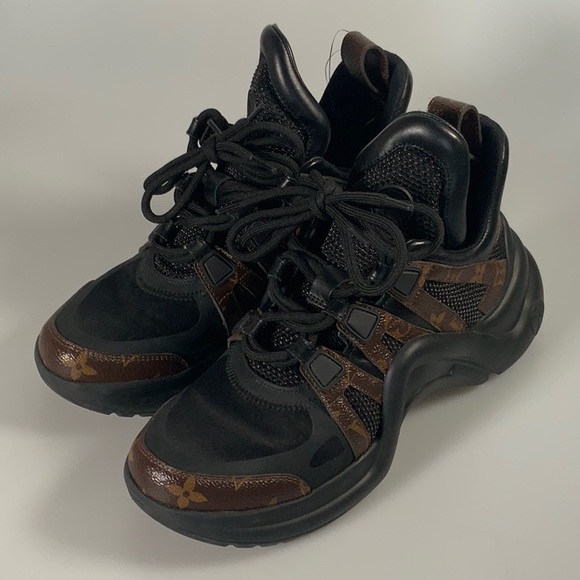 Louis Vuitton Archlight Trainer
Monogram Black | perfect condition - Picture 2 of 5